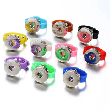 Mode Skønhed Farverige Silikone ringe, justerbar størrelse Snap Ringe passer 18mm snap knapper snap smykker engros JZ0003